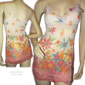 MADE In USA TWENTY ONE Womens Tops White Multi Color Floral Print SHEER SPAGHETTI CAMISOLE TOP Small